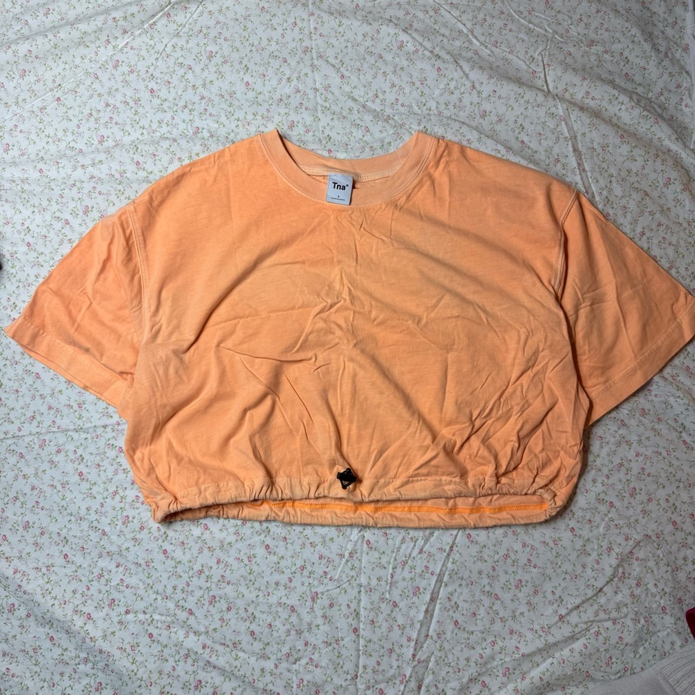Aritzia TNA Baxter Cropped Tee Neon Orange